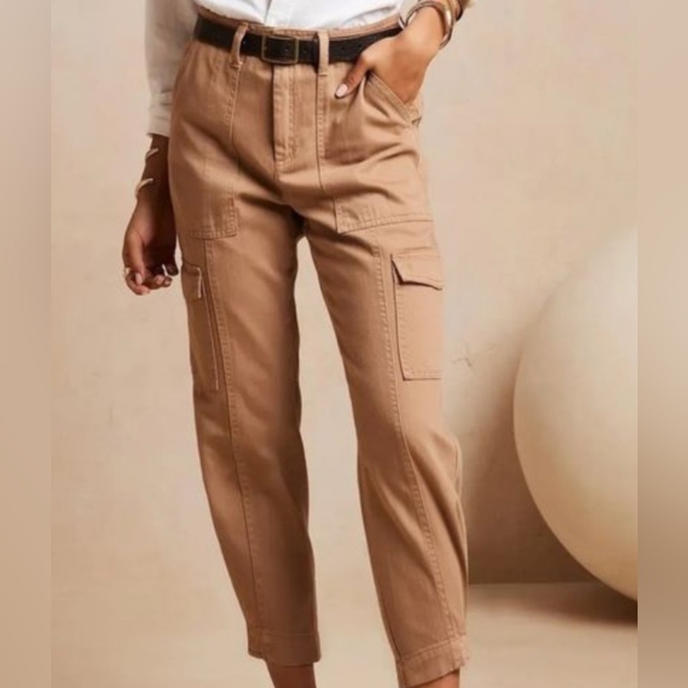 Banana Republic Tan Cropped Cargo Pants